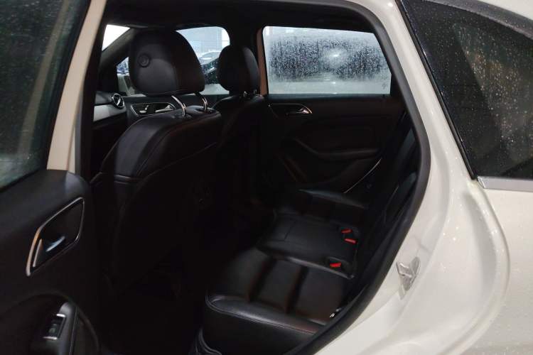 Used Mercedes-Benz B-Class 2017 B 200 Fashion Model
