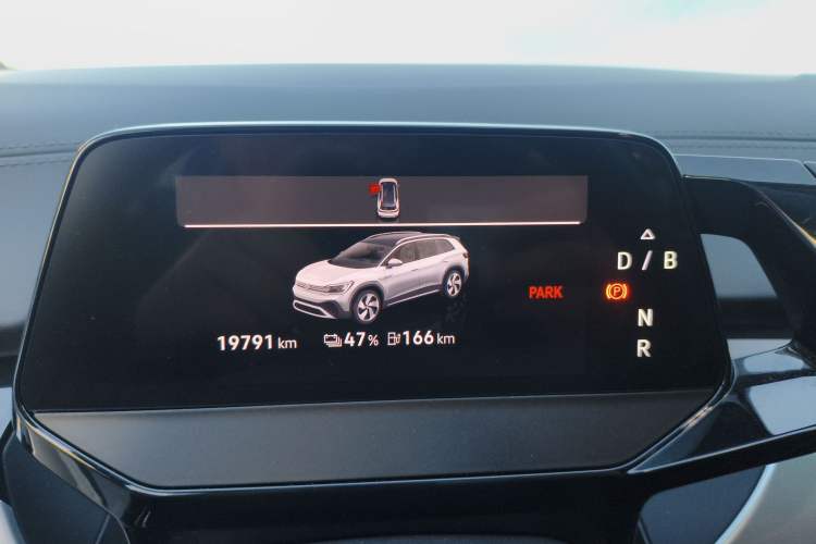 Used Volkswagen ID.6 CROZZ 2022 Long-Range PRO Edition
