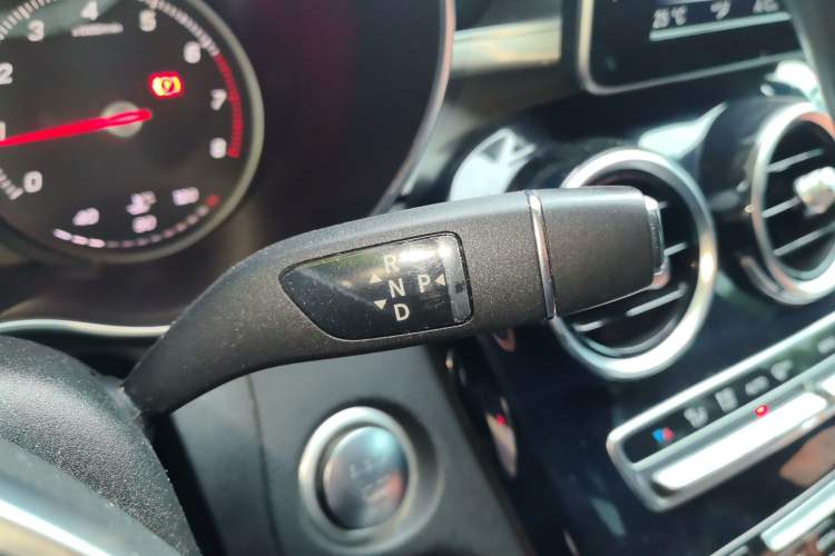 Used Mercedes-Benz C-Class 2016 C 200 Sport Edition Gear Lever