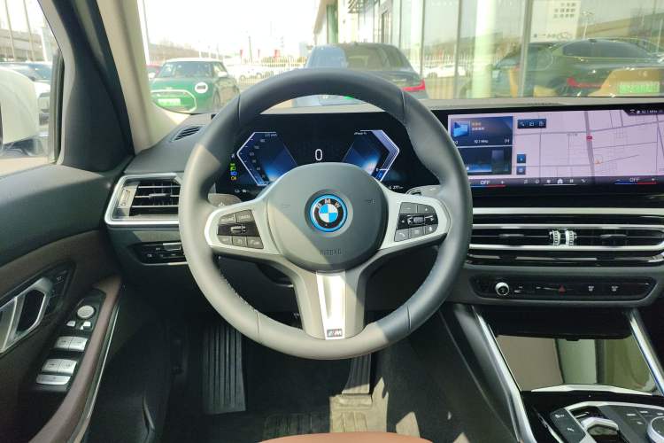 Used BMW i3 2024 eDrive 35 L
