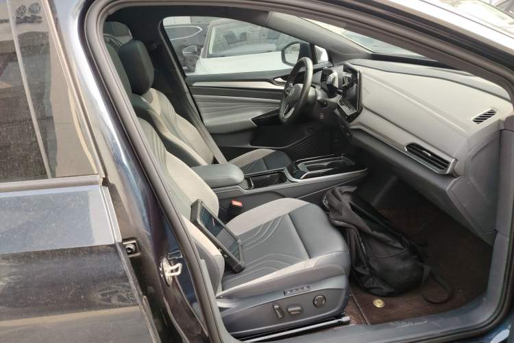 Used Volkswagen ID.4 CROZZ 2022 Long-Range Lite PRO Edition
