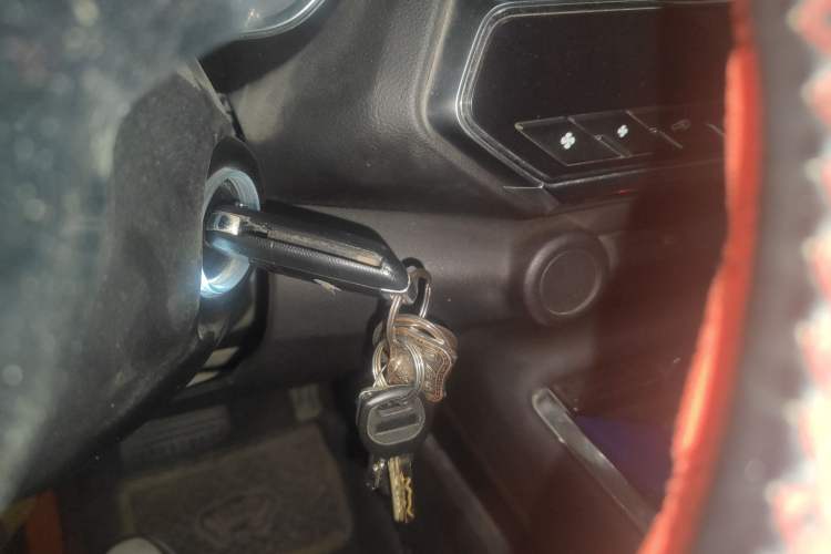 Used Zotye T500 2018 1.5T Automatic Luxury Model Vehicle Key