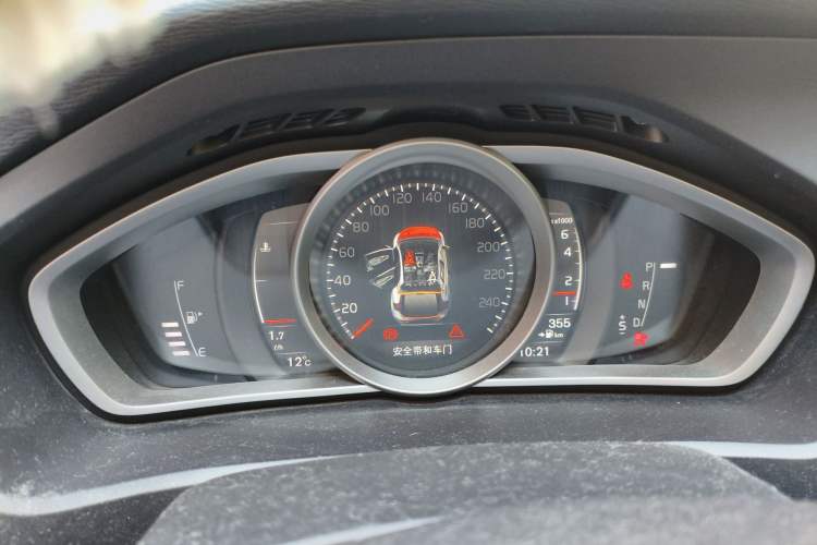 Used Volvo V40 2017 T3 Zhiyi Edition Instrument Cluster