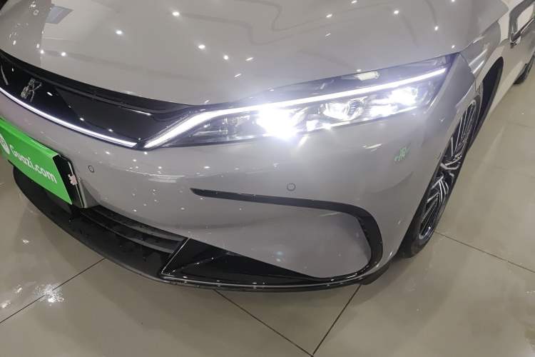 Used BYD Han 2025 DM-i Intelligent Driving Edition 125KM LiDAR Flagship Model