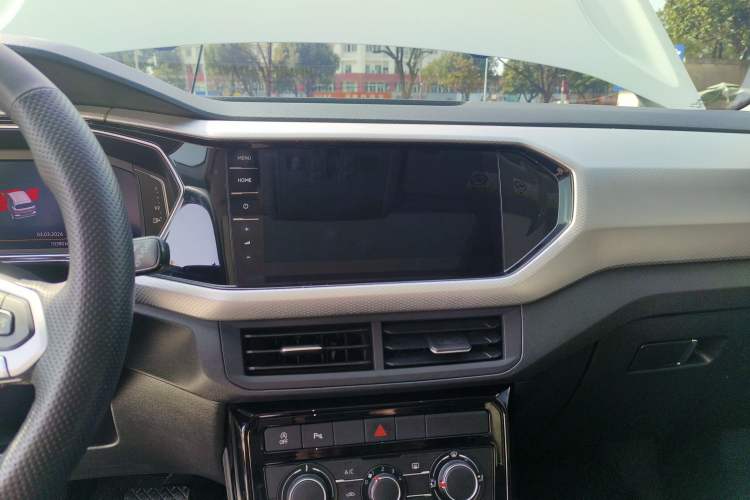 Used Volkswagen Tacqua 2023 200TSI DSG Joy-Connect Edition
