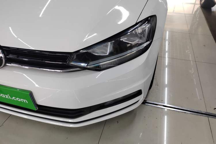 Used Volkswagen Touran 2021 Volkswagen Touran L 280TSI DSG Style Edition 7 Seats Left Front Headlight