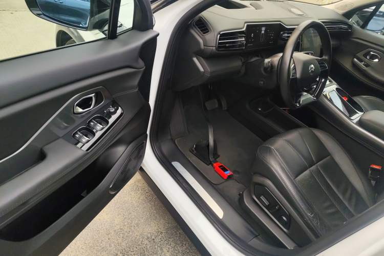 Used Nio ES8 2018 355 km Base Version 7-Seater Edition
