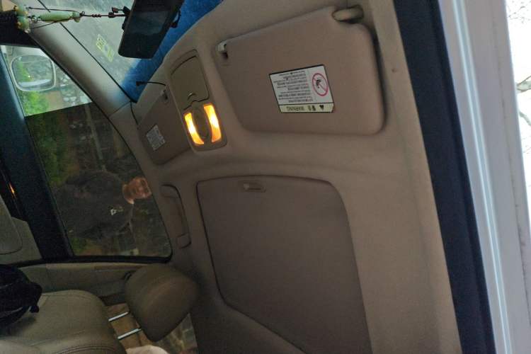 Used CHANGAN Raeton 2013 1.8T Automatic Prestige Model China IV Standard
