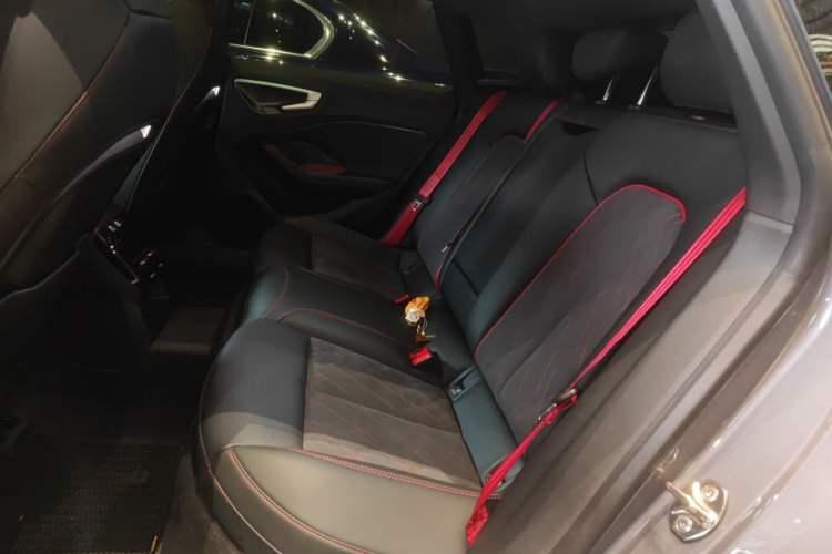 Used Audi A5L Sportback 2026 TFSI quattro 150kW First-Limited Edition
