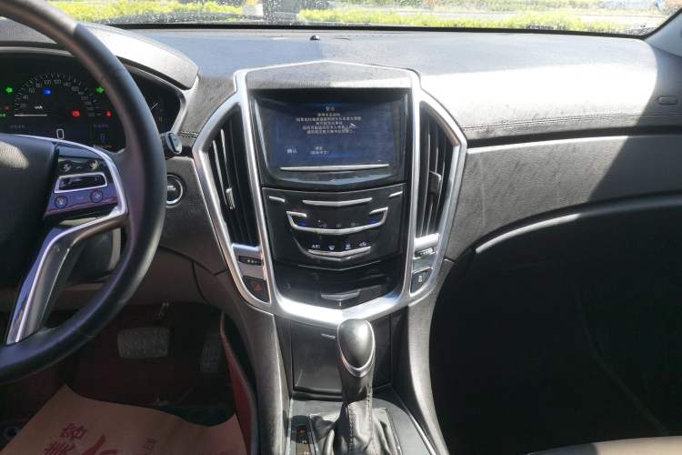 Used Cadillac SRX 2015 3.0L Comfort Version Audio And AC Panel