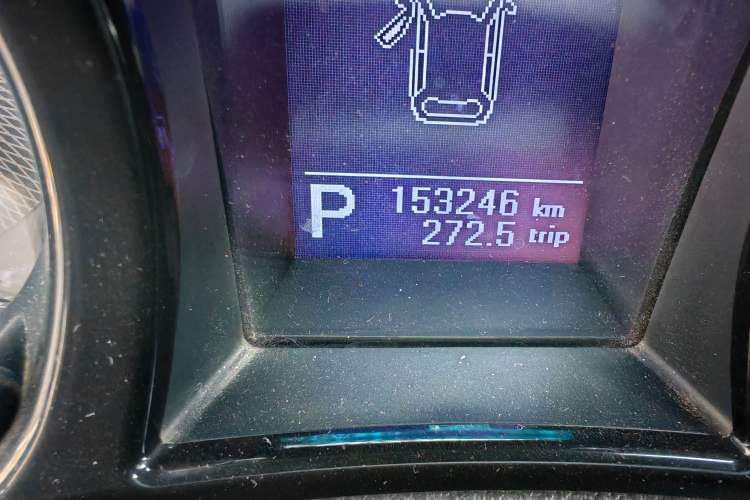 Used JMC Yusheng S350 2013 2.4T Automatic 2WD Diesel Luxury Edition 5 Seats Odometer Close Up