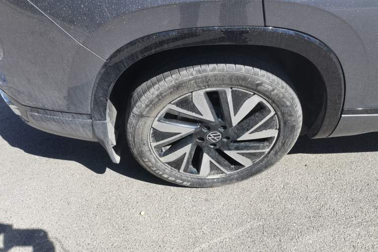 Used Volkswagen Tayron 2023 330TSI Two-Wheel-Drive R-Line High-Energy Version
