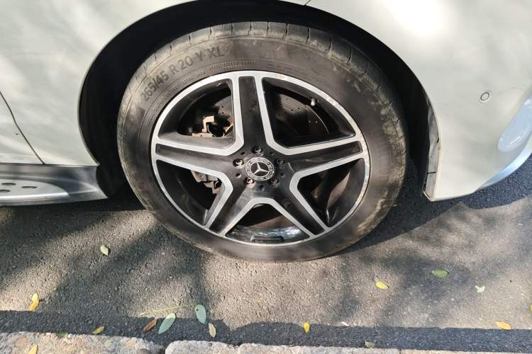 Used Mercedes-Benz GLE 2016 GLE 450 AMG 4MATIC Right Front Wheel Hub