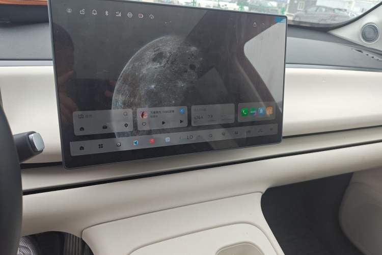 Used Leapmotor C16 2024 Range-Extended 200 Luxury Edition Audio And AC Panel