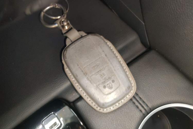 Used Toyota Avalon 2022 Dual-Engine 2.5L XLE Premium Edition
