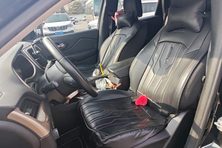 Used Jeep Cherokee 2016 2.0L Superior Edition
