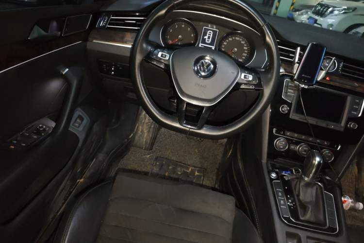 Used Volkswagen Magotan 2017 330TSI DSG Luxury Model