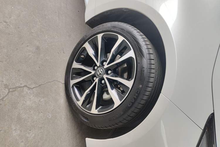 Used Toyota Levin 2019 Dual-Engine 1.8H E-CVT Sport Edition China VI Standard Right Front Wheel Hub
