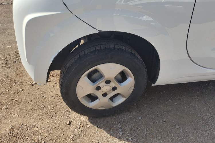 Used Roewe Clever 2021 302 km New Four-Seater Super-Efficient Version