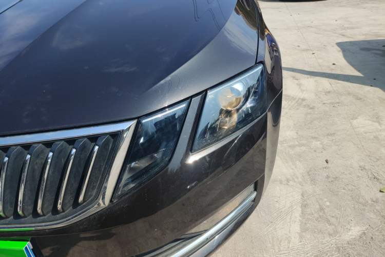 Used Skoda Octavia 2018 TSI230 DSG Luxury Edition