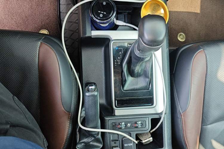 Used Toyota Prado 2019 3.5L Automatic TX-L Deluxe Edition with Rear-Mounted Spare Tire Gear Lever