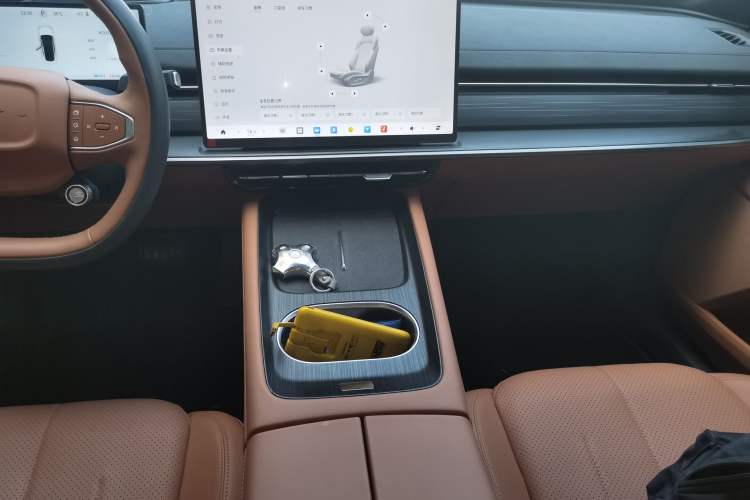 Used Dongfeng eπ eπ007 2025 Model Pure-Electric 565 All-Wheel-Drive Max Leading Edition
