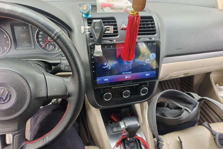 Used Volkswagen Sagitar 2011 1.6L Automatic Comfort Edition