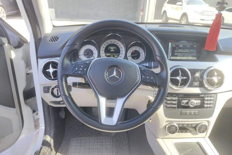 Used Mercedes-Benz GLK-Class 2014 GLK 260 4MATIC Dynamic Model