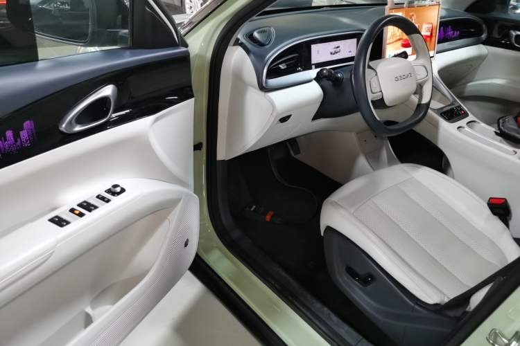 Used Geely Galaxy Geome 2025 UP 410km Exploration+ Edition
