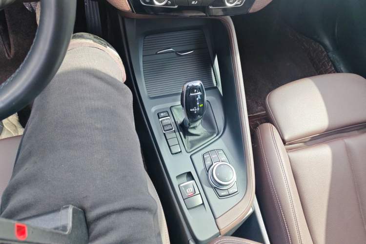 Used BMW X1 2021 Restyled sDrive25Li Leading Edition Gear Lever