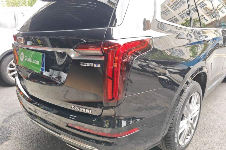 Used Cadillac XT6 2022 2.0T 7-Seater Four-Wheel Drive Luxury Version Right Rear Taillight