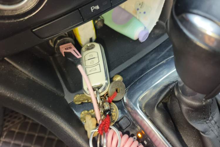 Used Mazda Atenza 2014 2.0L Blue Sky Fashion Edition