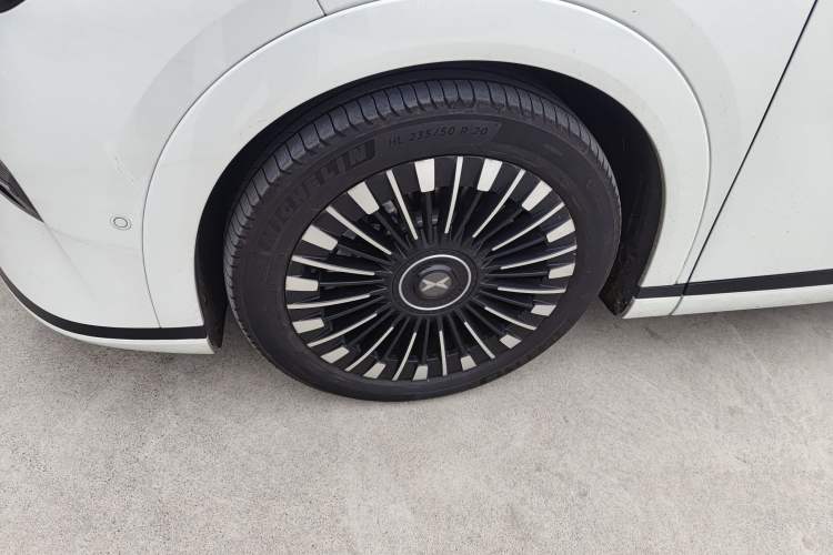 Used XPeng X9 2025 740 Ultra-Long Range Max
