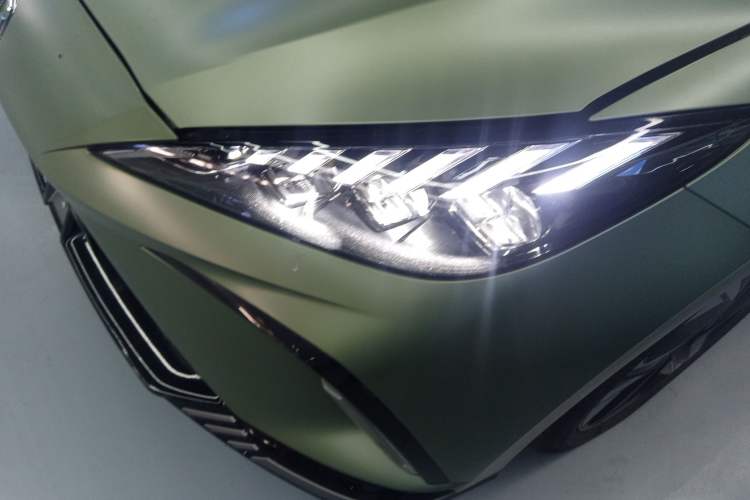 Used MG 4 EV 2022 520 km Flagship Edition