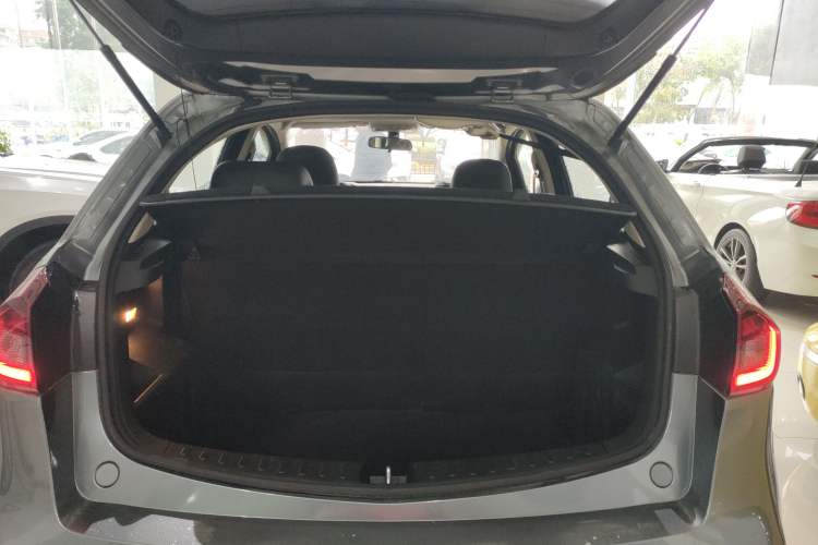 Used Geely Auto Vision X3 2019 Upgraded Model 1.5L CVT Prestige Version
