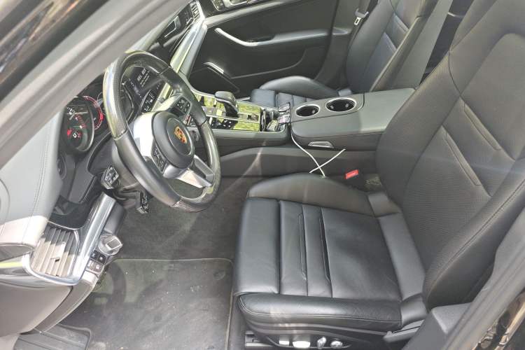 Used Porsche Panamera 2020 Panamera 10th Anniversary Edition 2.9T Left Front Seat