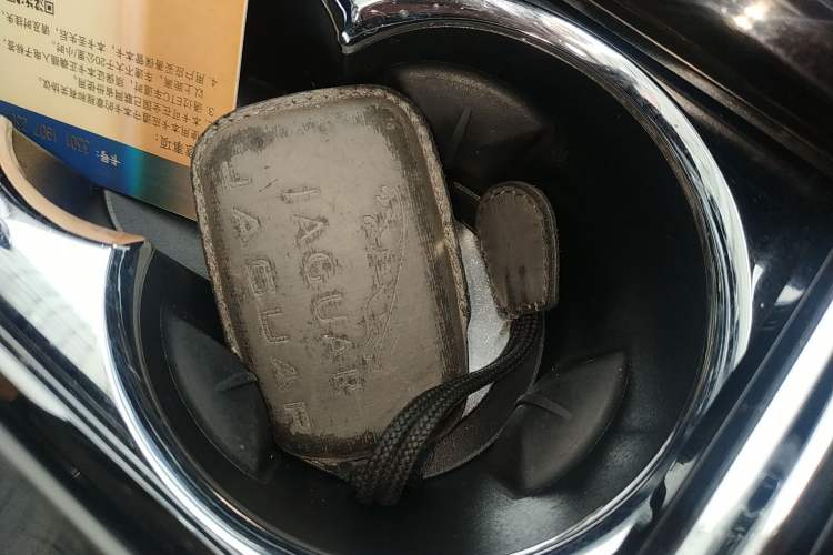 Used Jaguar XJ 2016 XJL 3.0 SC Two-Wheel-Drive Elegant Business Edition Vehicle Key