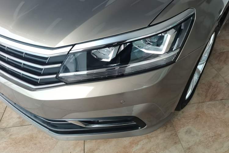 Used Volkswagen Passat 2017 330TSI DSG Luxury Edition
