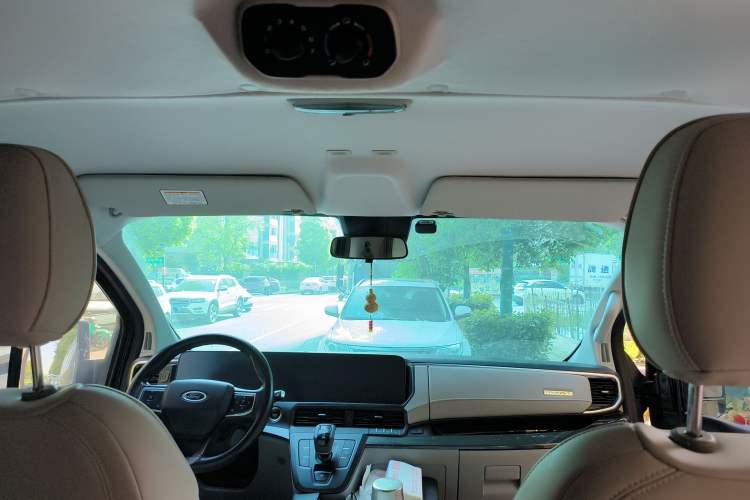 Used Ford Transit 2023 2.0T Diesel Automatic Commercial Van Short Wheelbase Low Roof—7/8/9-Seater