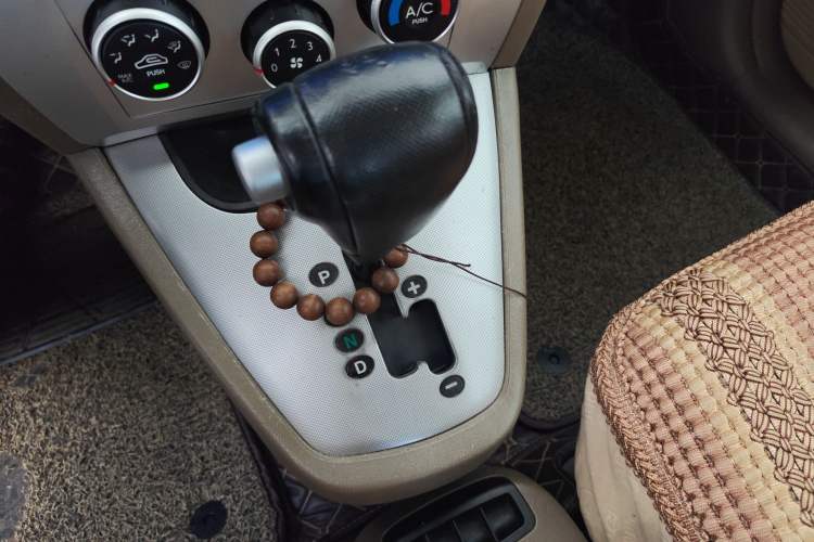 Used Hyundai Tucson 2009 2.0L Automatic Two-Wheel Drive with Sunroof