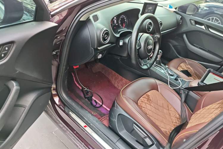 Used Audi A3 2016 Sportback 35 TFSI Ambition Edition Driver Seat