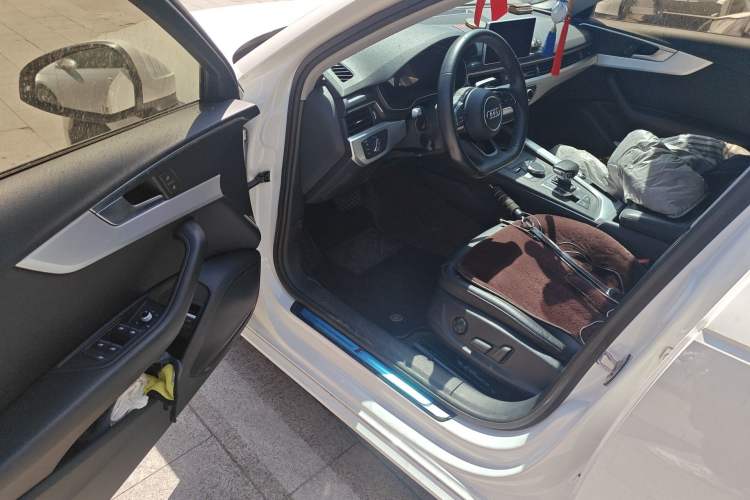 Used Audi A4L 2019 40 TFSI Fashion Version China V
