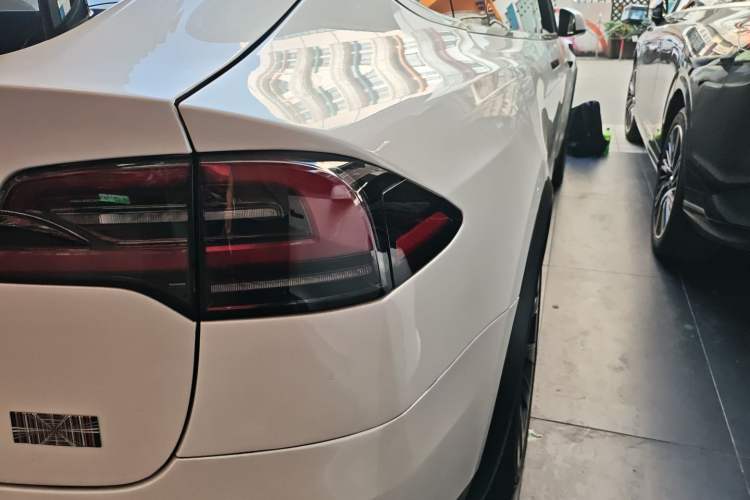 Used Tesla Model X 2023 Three-Motor All-Wheel-Drive Plaid Version
