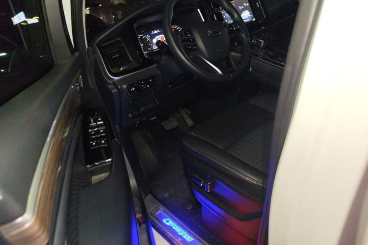 Used GAC Trumpchi M8 2021 Revised Version Lingxiu Series 390T Luxury Edition Driver Seat