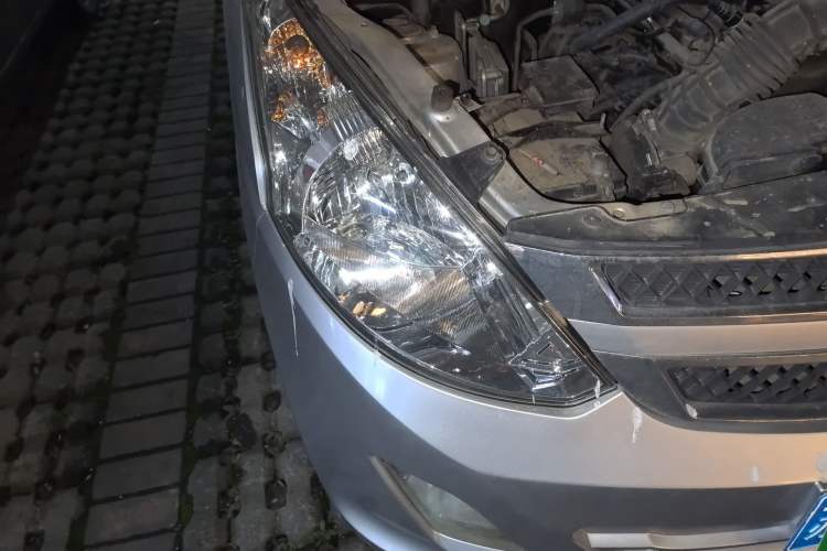 Used Wuling Rongguang V 2016 1.5L Standard Version
