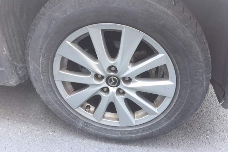 Used Mazda CX-5 2015 2.0L Automatic 4x4 Luxury Edition Right Front Wheel Hub