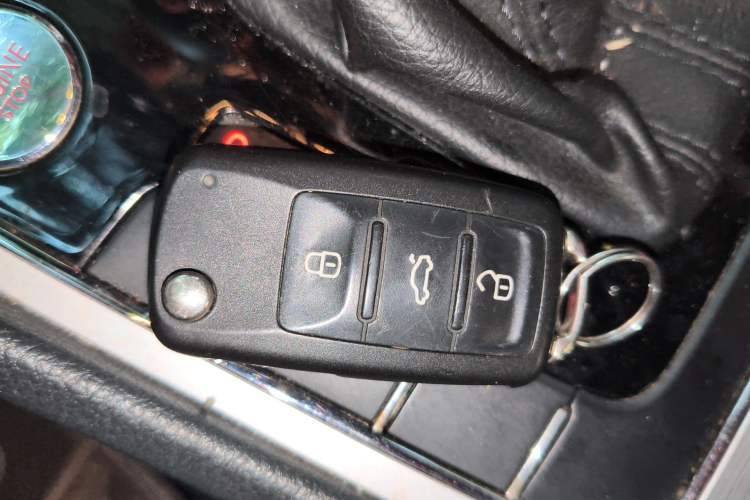 Used Volkswagen Passat 2015 1.8TSI DSG Prestige Edition Vehicle Key