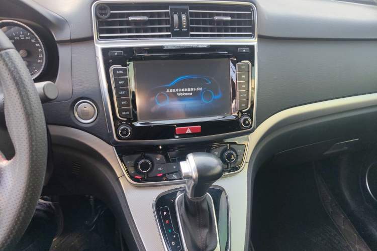 Used Haval H6 2015 Sport Edition 1.5T Automatic Two-Wheel Drive Luxury Model