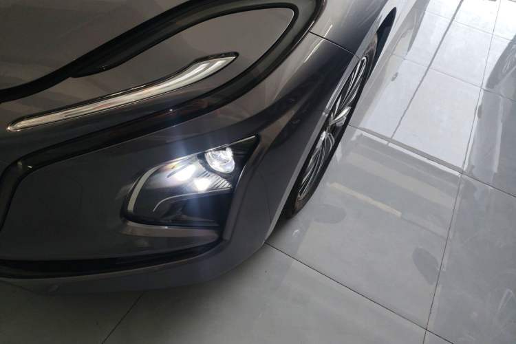 Used Hongqi E-QM5 2024 610 km PLUS