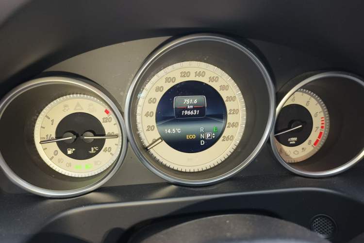 Used Mercedes-Benz E-Class 2015 Revised E 180 L Sport Edition Odometer Close Up